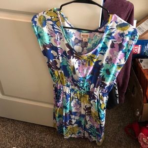 Floral print dress with pockets